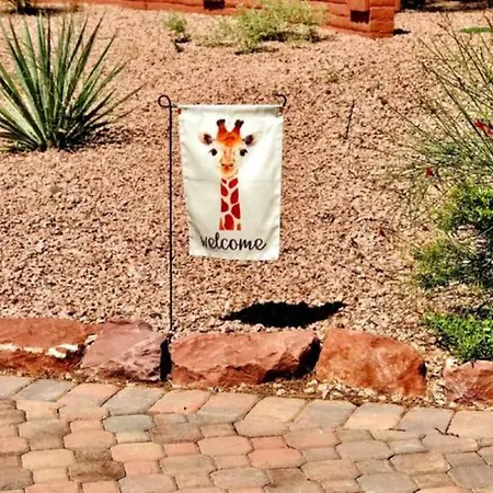Red Rock Escape - Cozy King Bed Studio & Gardens, Trails, Views, Red Rock Pass Sedona Exterior photo