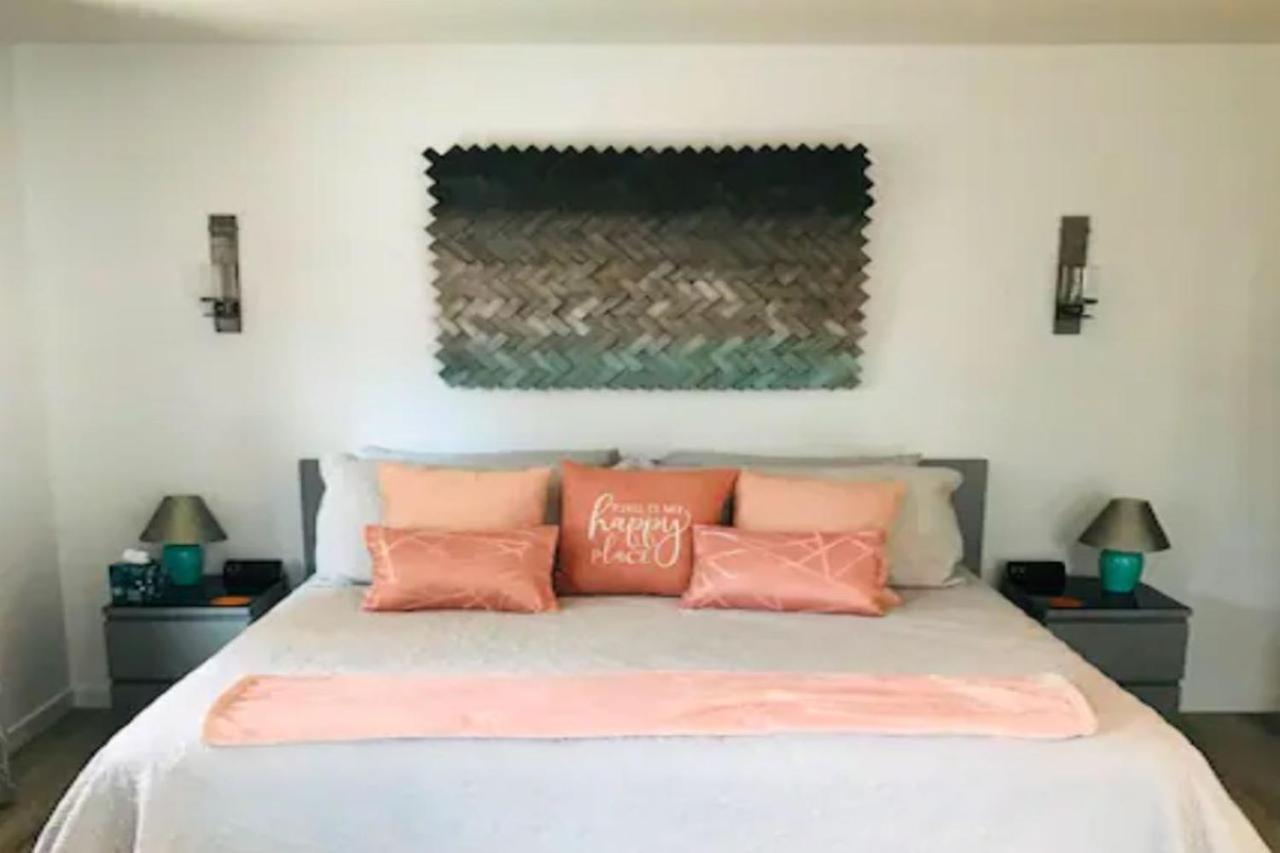 Red Rock Escape - Cozy King Bed & Gardens, Trails, Views, Red Rock Pass Ferienhaus